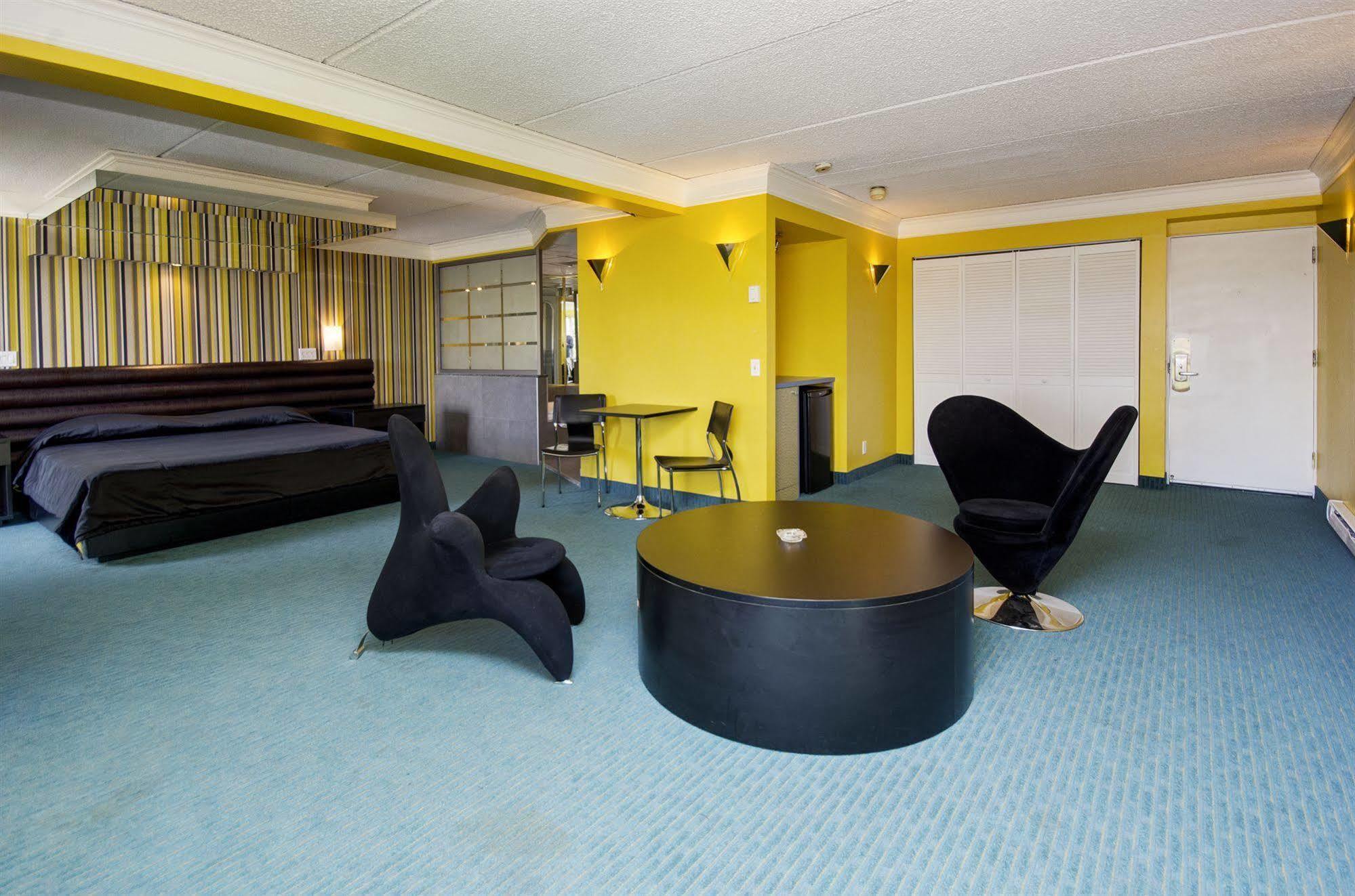 Motel Labarre Longueuil Exterior foto